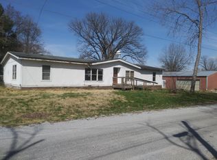 103 E Coal St, Buckner, IL 62819