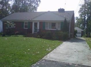 1702 Sherwood Rd, Silver Spring, MD 20902