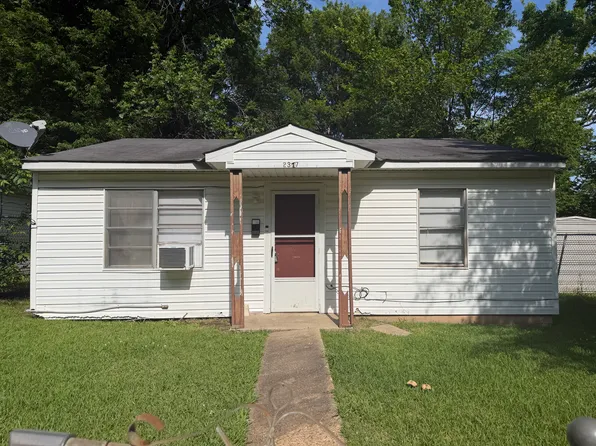 2317 Freewater St, Shreveport, LA 71104