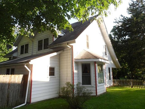 5th image of 144 Hill St