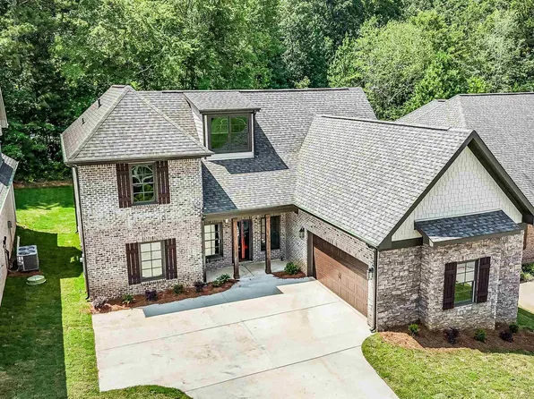 89 Turning Leaf Dr, Union Grove, AL 35175