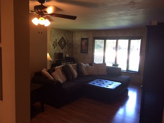 4th image of 5511 Woodview Way