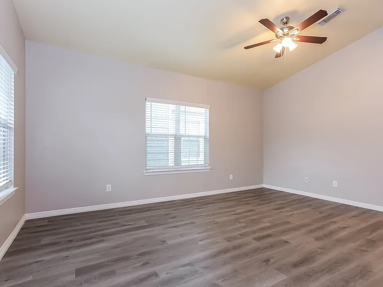 21327 Sweet Grass Ln — Photo 4