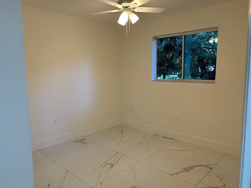 1st image of 1040 SW 4th St APT 4