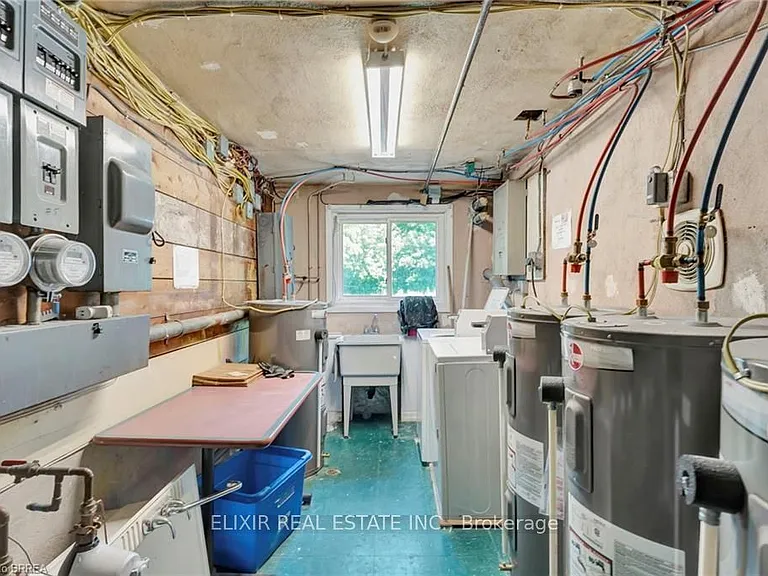 362 Grey St #3 — Photo 17
