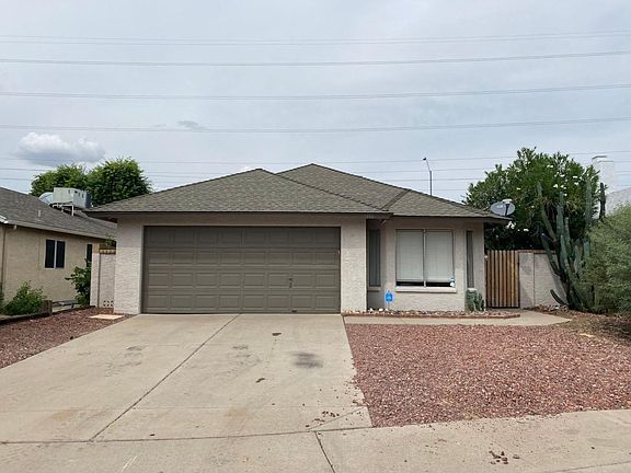 2nd image of 1910 E Villa Theresa Dr