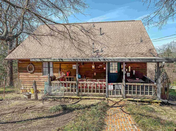 1013 N Broadway Ave, Yellville, AR 72687