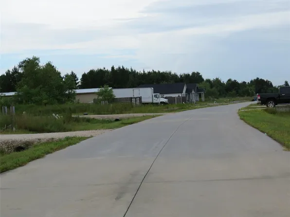 517 Road 5704, Cleveland, TX 77327