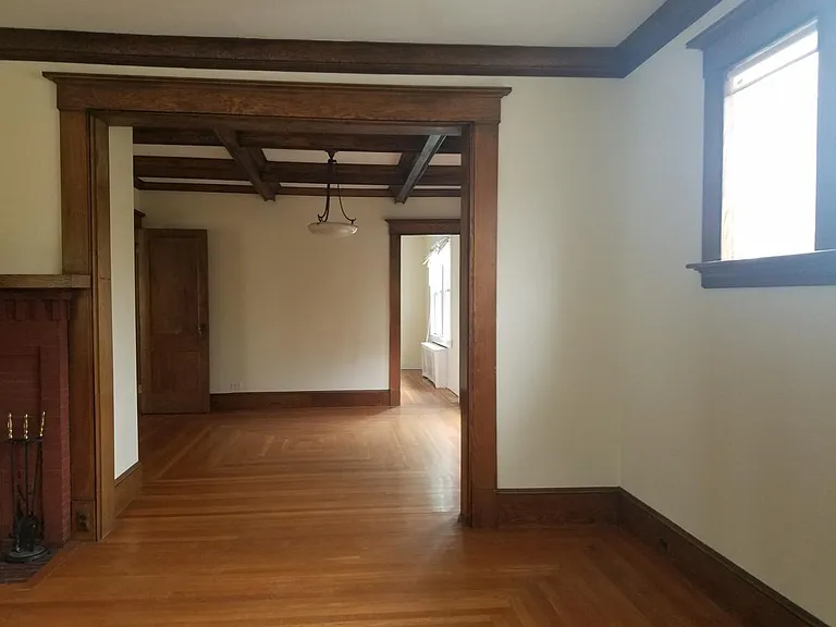 54 Hubinger St — Photo 10
