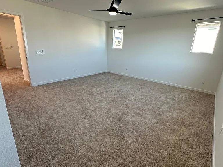 33029 Beige St — Photo 6