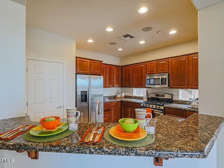 41520 N River Bend Ct — Photo 6