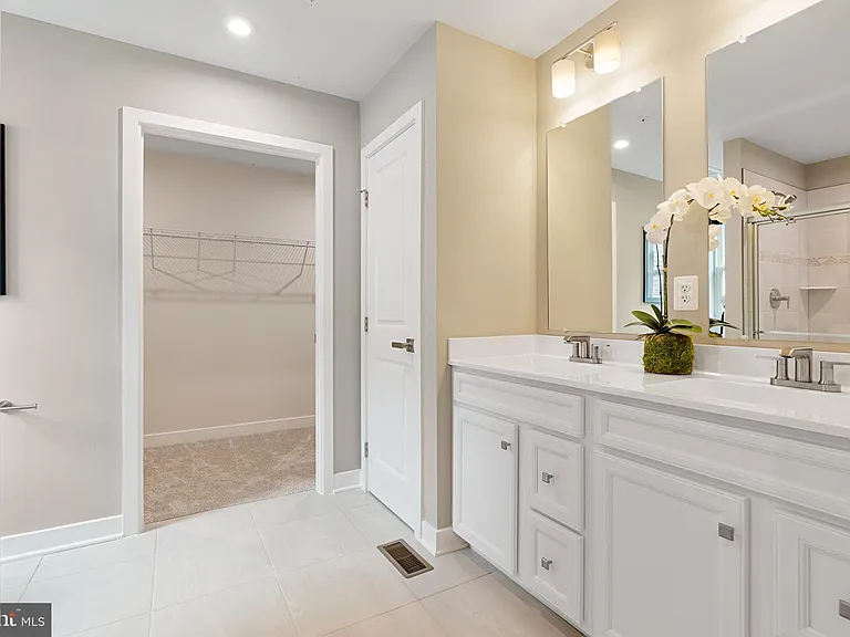 4771 Naples Ave — Photo 17