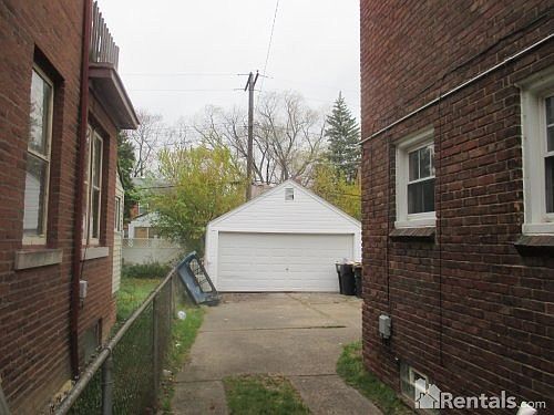 2nd image of 13973 Rosemont Ave