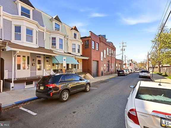 2nd image of 1232 Locust St