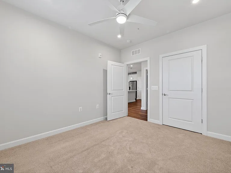 21630 Hawksbill High Cir #405 — Photo 27