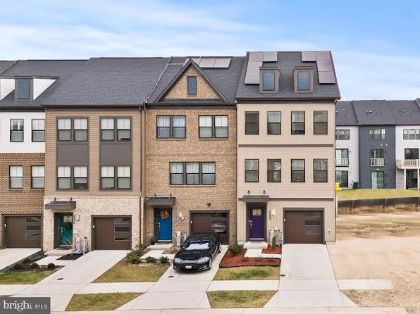 7711 Red Moon Way Gln, Burnie, MD 21060