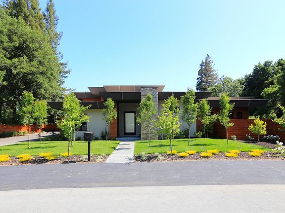 2nd image of 87 Nora Way