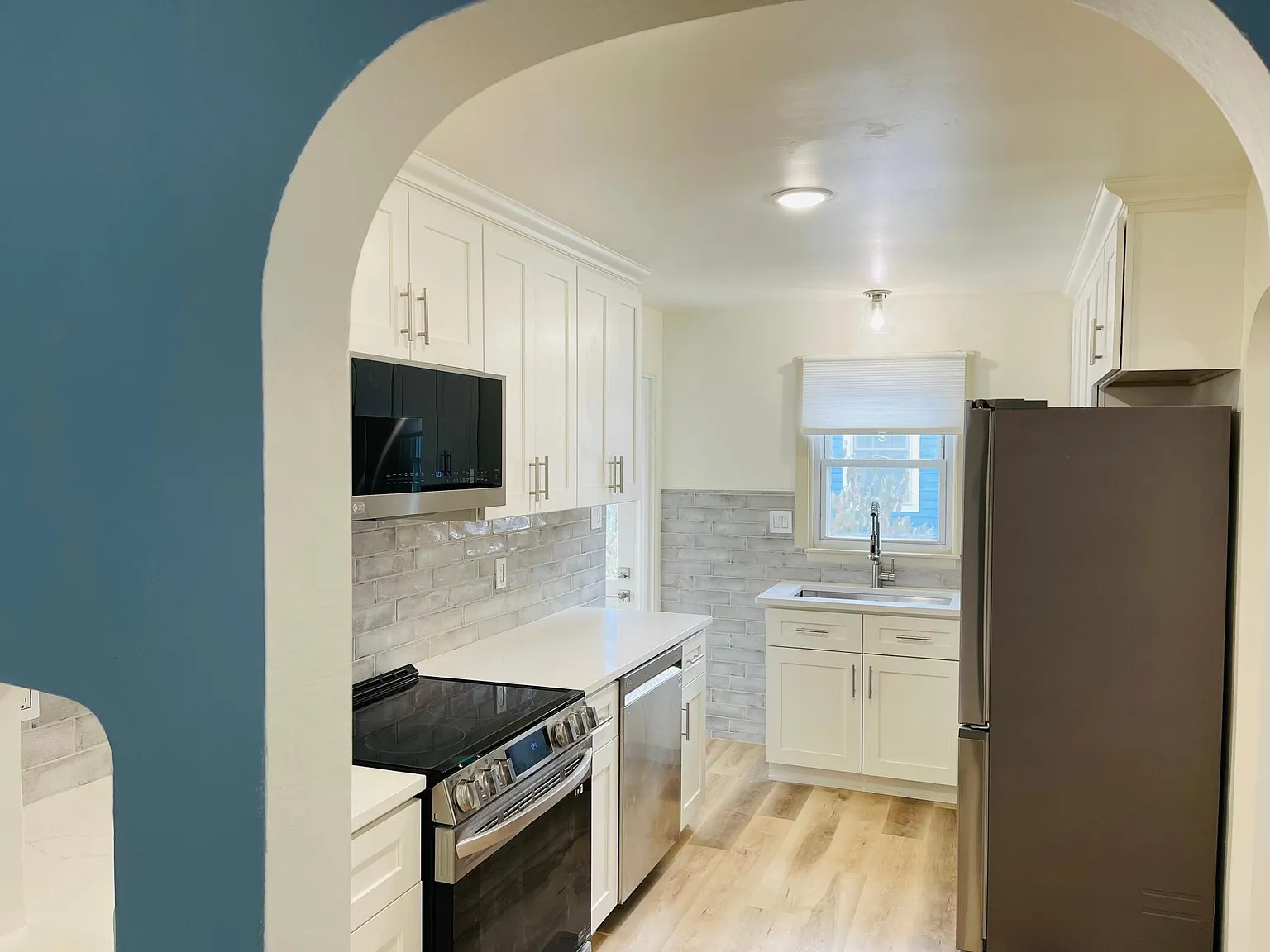 4 bed, 1596 sqft, $3,450 — Photo 3