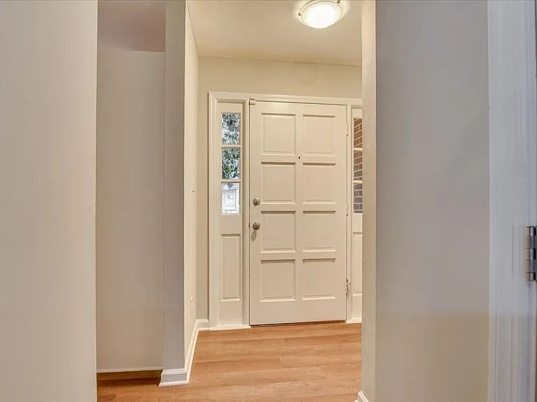 305 Telfair St — Photo 4