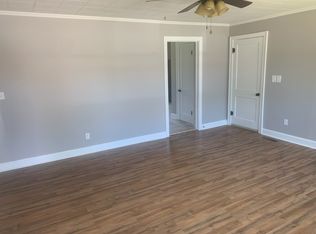 603 4th St, Lawrenceburg, TN 38464