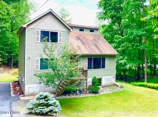 208 Butternut St, Dingmans Ferry, PA 18328