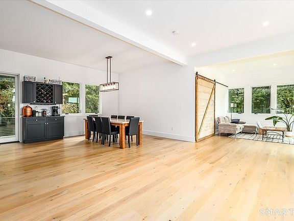 3rd image of 7 Sunset Terrace