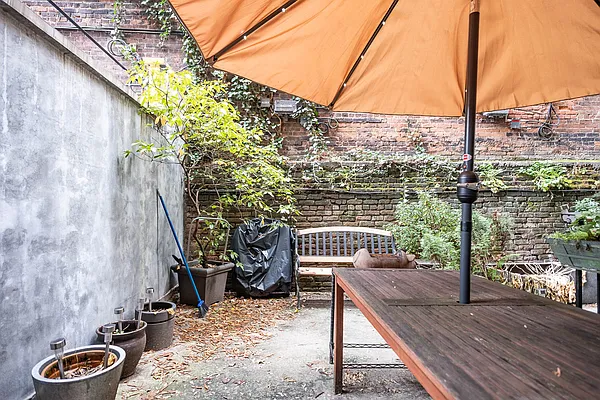 Rented by Corcoran | media 4