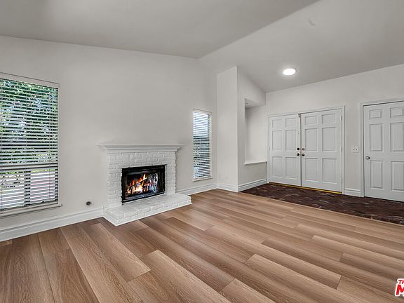 4th image of 455 Kennerick Ln