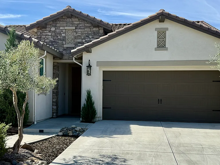 2650 Mayfair St — Photo 3