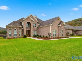 8220 Nantucket Cir, Owens X Rds, AL 35763