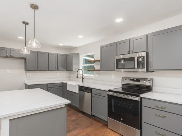 1024 Tower St, Canton, TX 75103