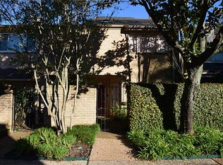 12625 Memorial Dr APT 17, Houston, TX 77024