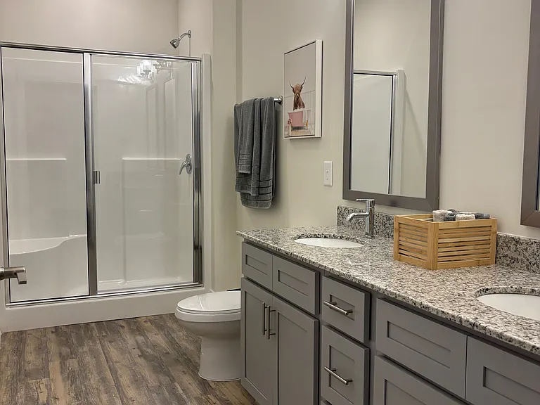 Fox Crossing Apartments at Durham — Photo 31