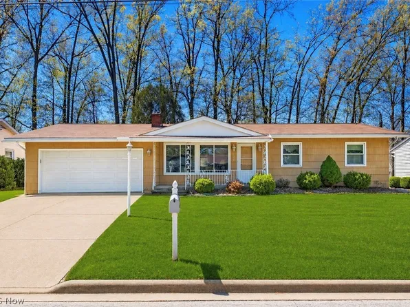 1280 Beechview Dr, Vermilion, OH 44089