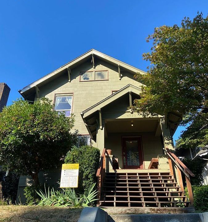 1st image of 4723 18th Ave NE #B4