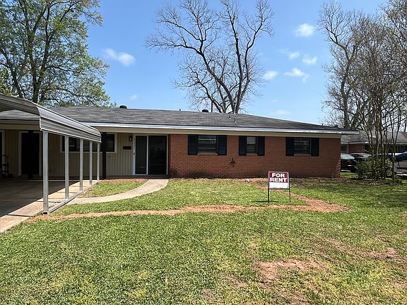 2nd image of 3227 Caroline Dr