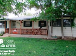 1016 N Comanche St, Ulysses, KS 67880