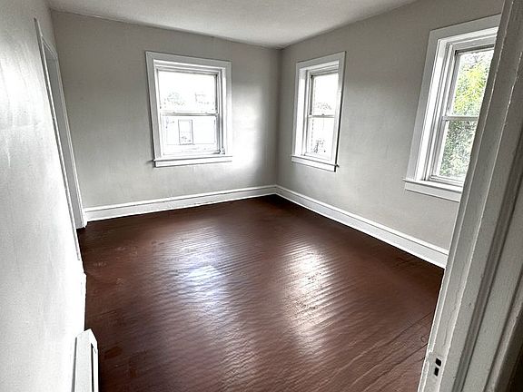 3rd image of 4825 N Camac St APT 201
