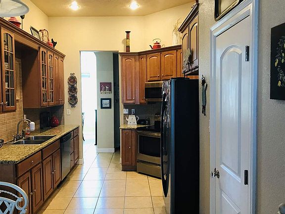 3rd image of 120 Briarcliff Dr