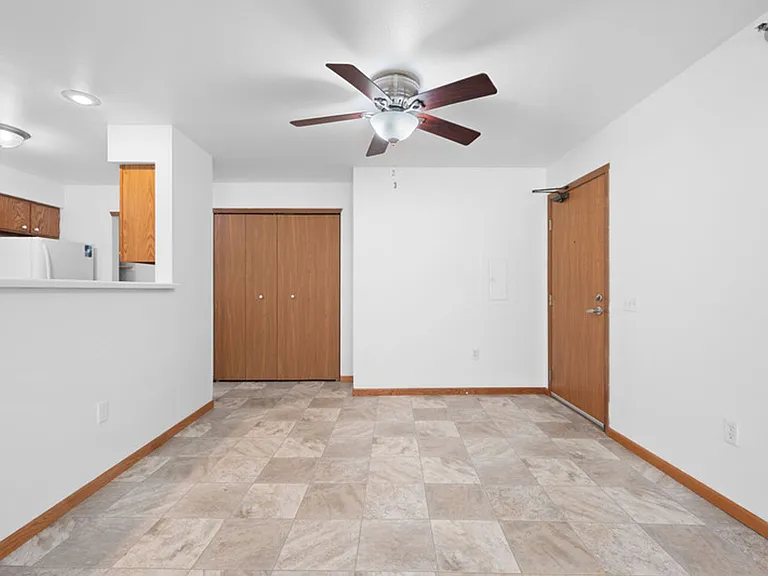 City View Apartments — Photo 9