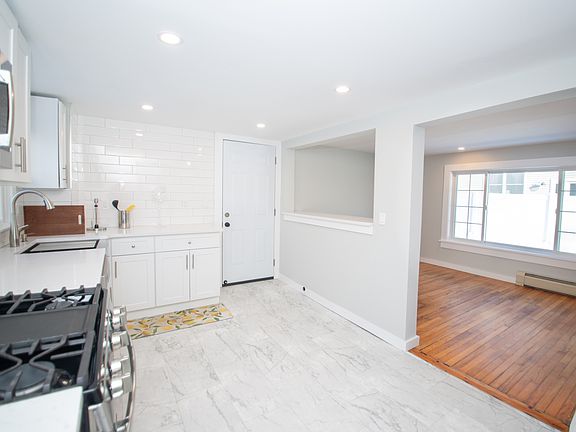 3rd image of 23 Rogers Ave