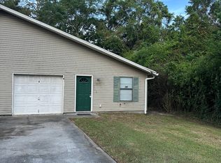 516 S Arizona St #B, Kingsland, GA 31548