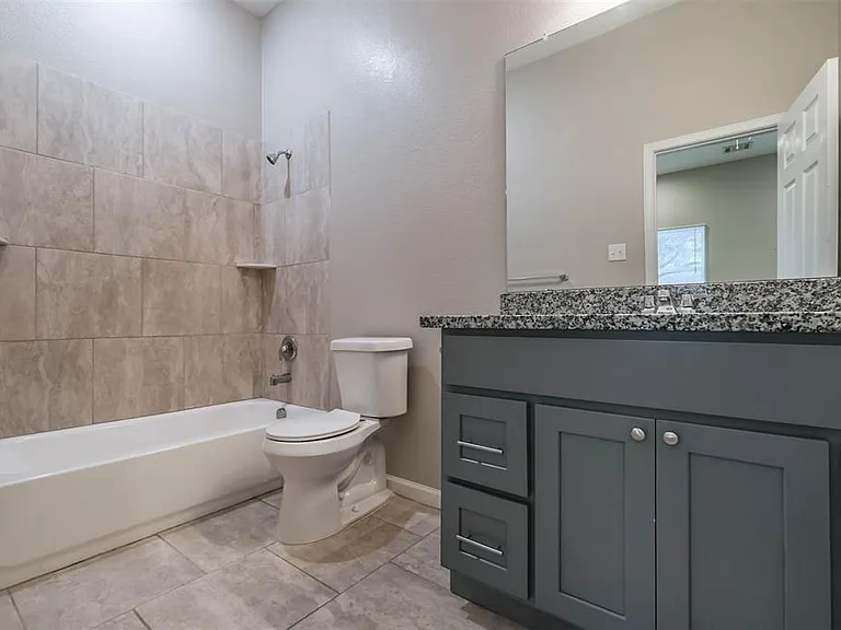 3207 Avenue O — Photo 20