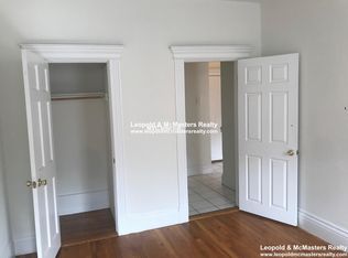 1300 Commonwealth Ave #12B, Allston, MA 02134