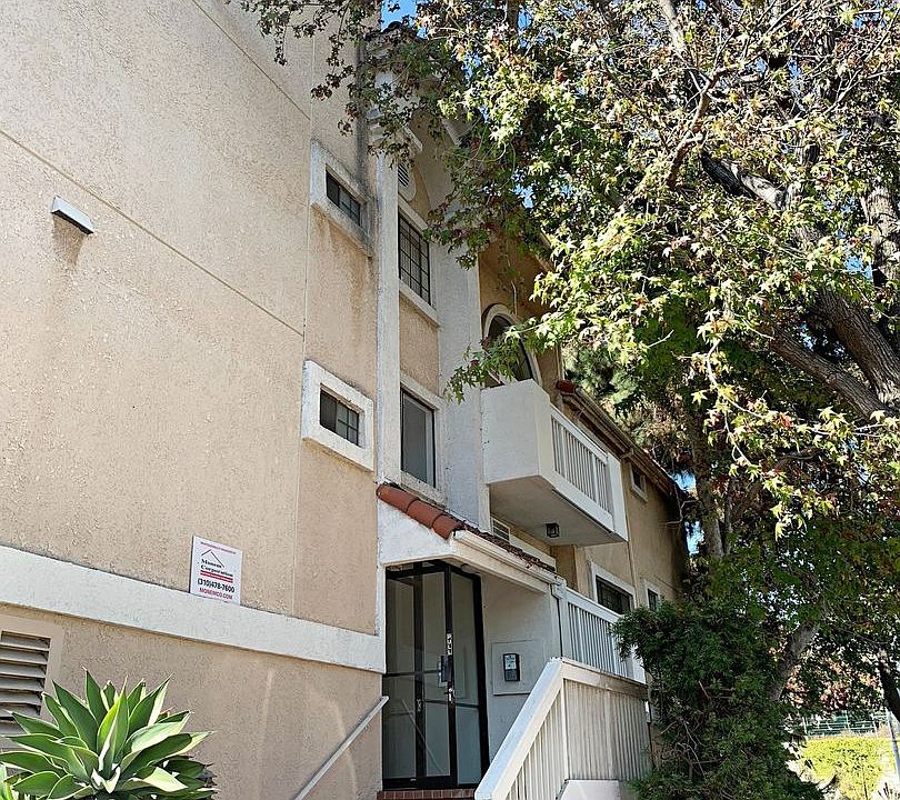 1st image of 9801 Tabor St APT 207