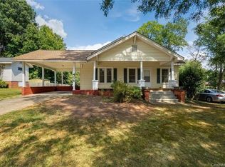 405 E 1st St, Lowell, NC 28098