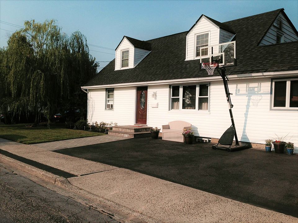 1st image of 32 Ferney St