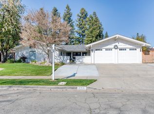 298 E Everglade Ave, Fresno, CA
