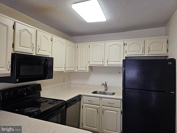 5th image of 39 Par Haven Dr APT E23
