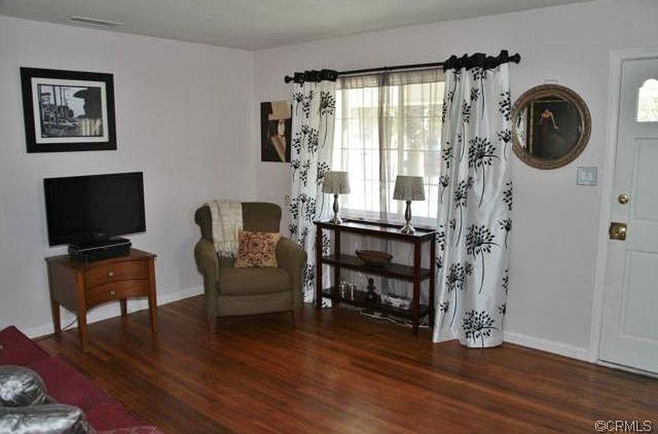 2nd image of 718 Harris St